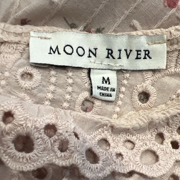 Moon River floral babydoll mini dress size medium - Picture 5 of 6